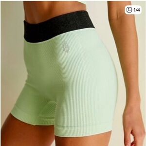 Free people FP Movement prajna xs/s short happiness runs bike good karma run